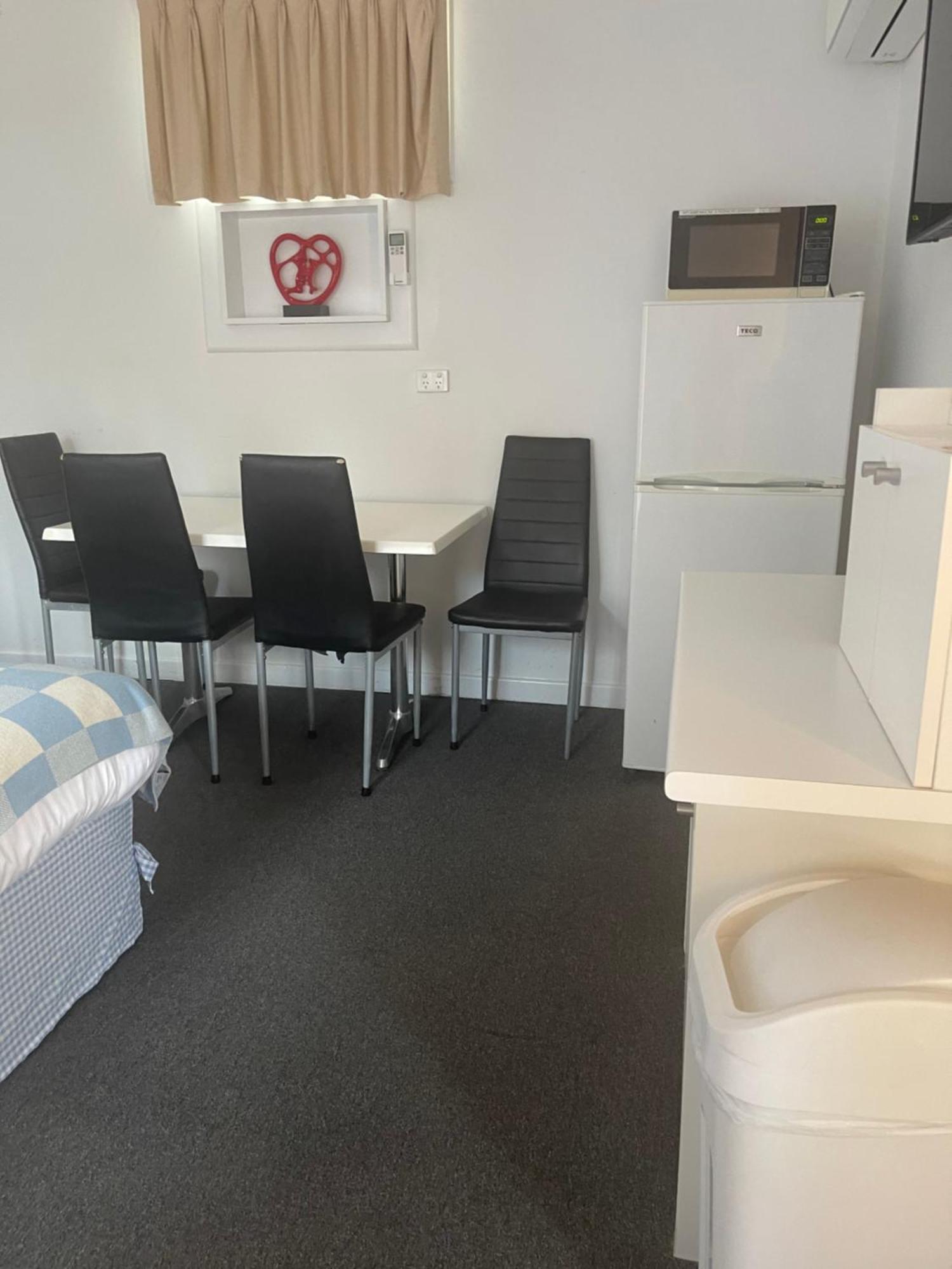 Euroa Motor Inn מראה חיצוני תמונה